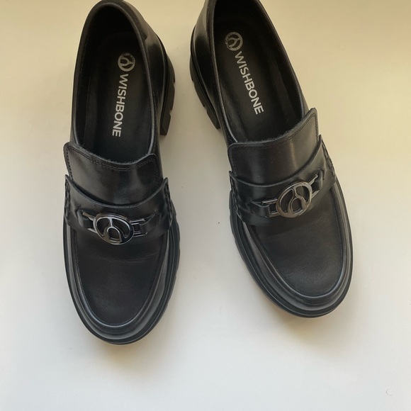 Wishbone Frankie Loafer, Size 11 Women’s, Black Leather - Picture 2 of 7